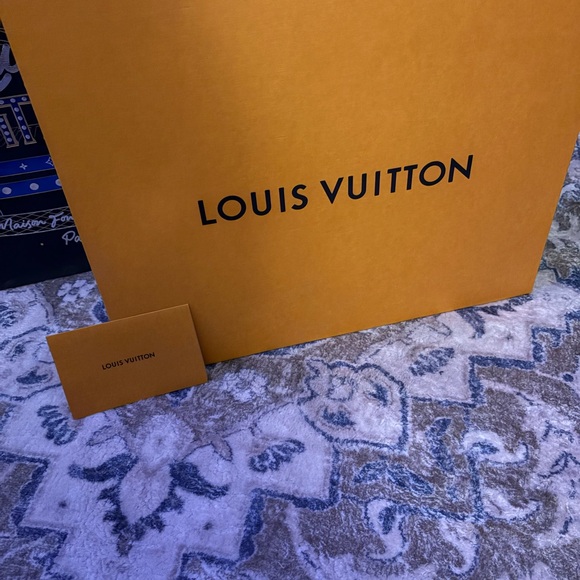 Louis Vuitton Neverfull MM Tan Tote - Picture 3 of 9